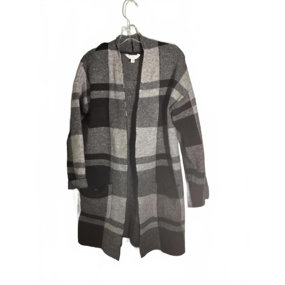 Cozy Oversized Plaid Cardigan Medium